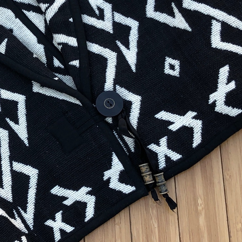 Flashback Cropped Ethnic Patterned Jacket - image 5